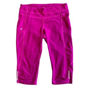Athleta pink cropped legging - size M